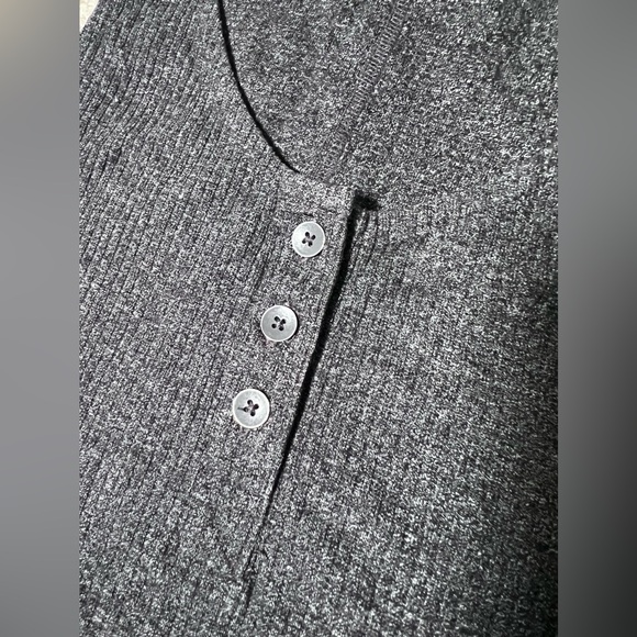 Me To We Jrs Tank Top M - Picture 4 of 6